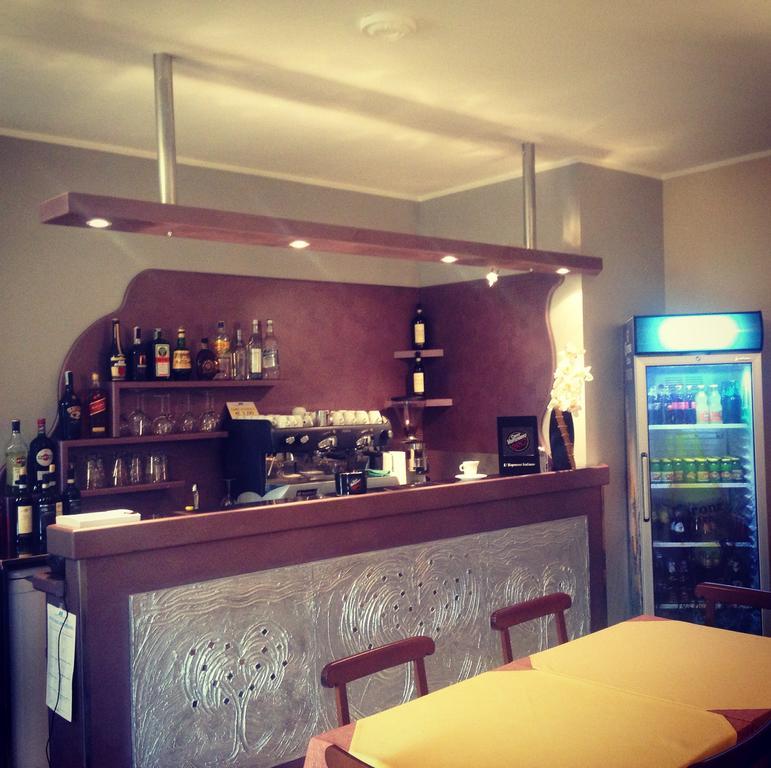Hotel Langa In Cortemilia Ngoại thất bức ảnh