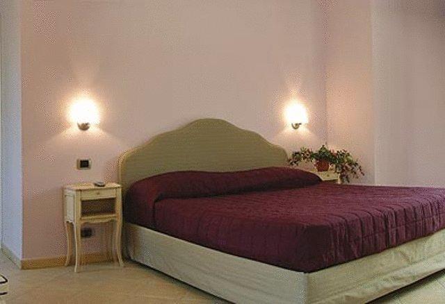 Hotel Langa In Cortemilia Ngoại thất bức ảnh